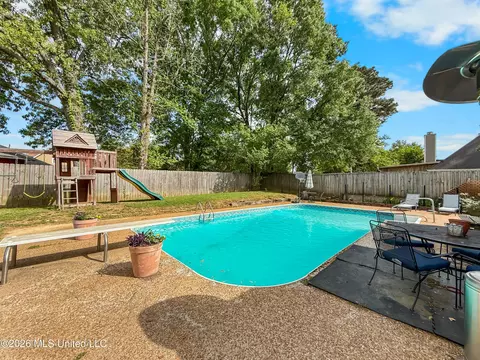 Exterior - 430 Hemlock Dr, Flowood, MS 39232 photo 6 of 6