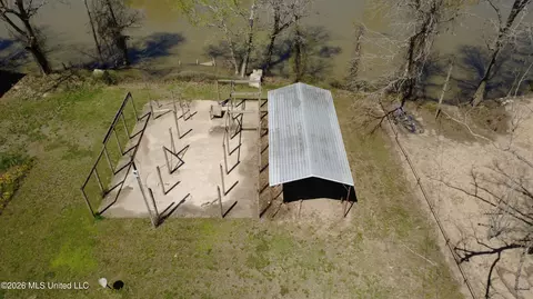 6243 Lake Mary Rd, Woodville, MS 39669