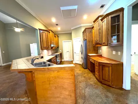 Kitchen - 1038 Deerfield Rd, Summit, MS 39666 photo 1 of 5