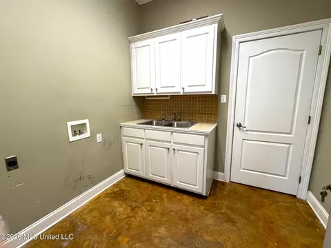 Other - 1038 Deerfield Rd, Summit, MS 39666 photo 8 of 10