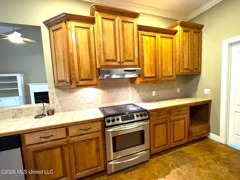 Kitchen - 1038 Deerfield Rd, Summit, MS 39666 photo 2 of 5