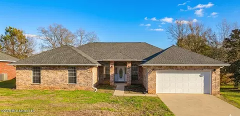 15002 E Shadow Creek Dr, Biloxi, MS 39532