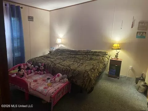 Bedroom - 869 Pine Tree Dr, Senatobia, MS 38668 photo 3 of 7