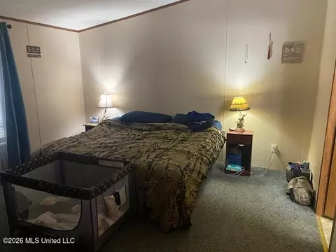 Bedroom - 869 Pine Tree Dr, Senatobia, MS 38668 photo 4 of 7