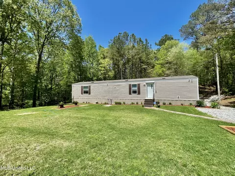 315 Young Rd, Byhalia, MS 38611