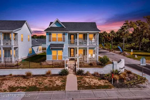 2508 Beach Blvd, Biloxi, MS 39531