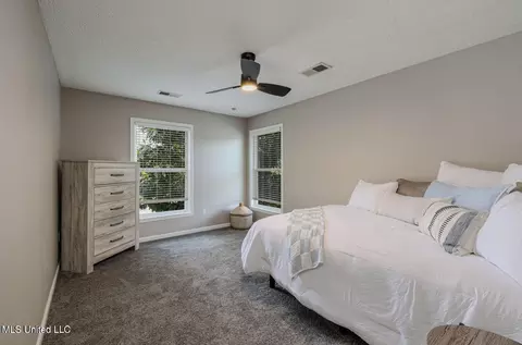 Bedroom - 7128 Apache Dr, Olive Branch, MS 38654 photo 2 of 4