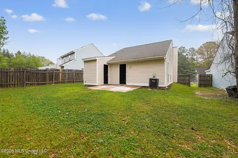 Exterior - 5528 Tiki Ln, Jackson, MS 39212 photo 4 of 6