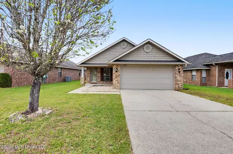 17350 Palm Ridge Dr, Biloxi, MS 39532
