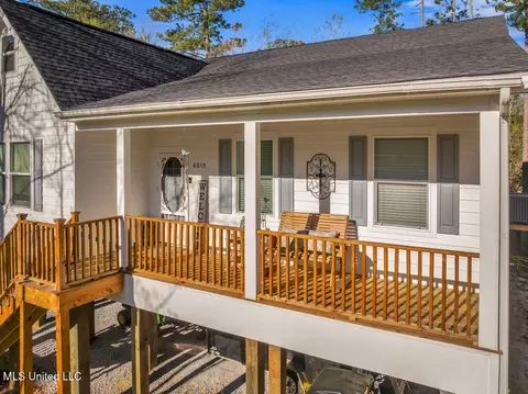 6015 Choctaw Pl, Kiln, MS 39556