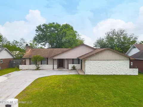 2185 Baywood Dr, Biloxi, MS 39532