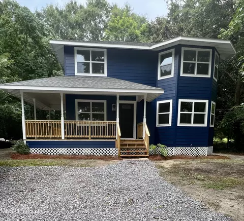 10110 Blossom St, Vancleave, MS 39565