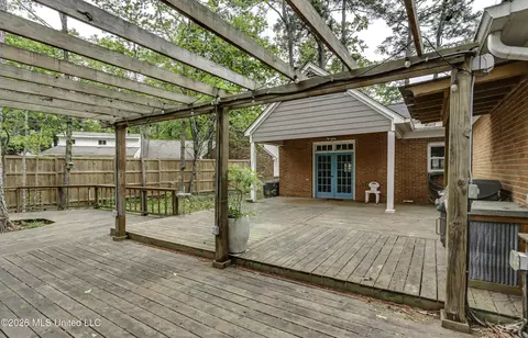 Exterior - 210 Sandpiper Rd, Brandon, MS 39047 photo 2 of 6