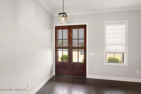 Entry Way - 169 Falls Xing, Madison, MS 39110 photo 2 of 5