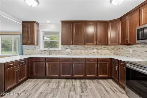 Kitchen - 685 Big 4 Rd, Wiggins, MS 39577 photo 2 of 2