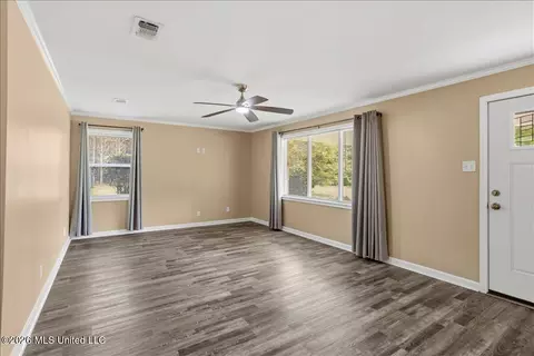 Living - 685 Big 4 Rd, Wiggins, MS 39577 photo 1 of 10