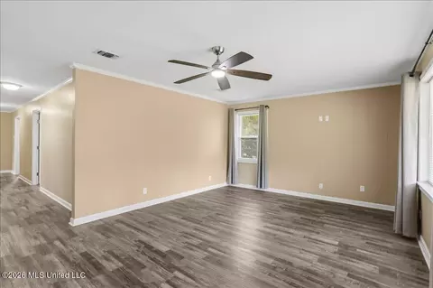 Living - 685 Big 4 Rd, Wiggins, MS 39577 photo 2 of 10