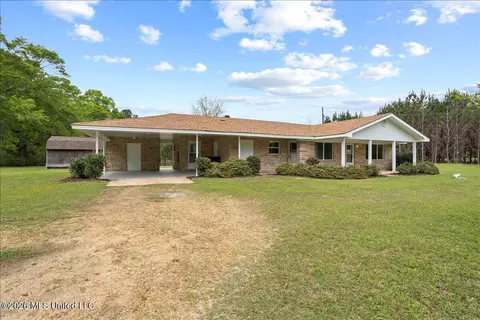 685 Big 4 Rd, Wiggins, MS 39577