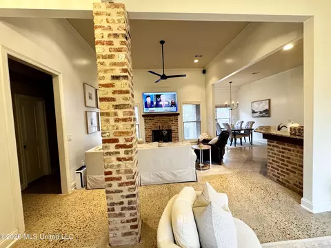 Other - 148 W Pinebrook Dr, Brandon, MS 39047 photo 1 of 3