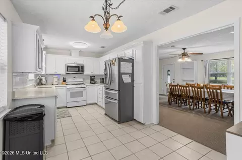 Kitchen - 9233 Mississippi 613, Lucedale, MS 39452 photo 1 of 2