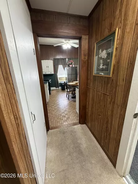 Entry Way - 1089 Wells St, Wesson, MS 39191 photo 2 of 2