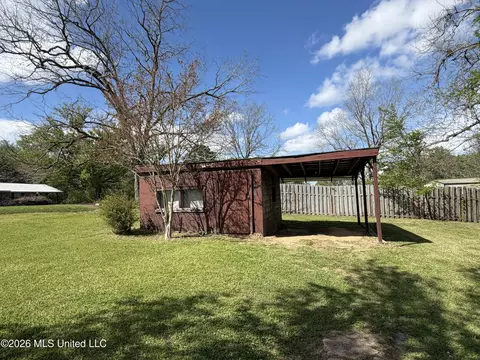 Exterior - 1089 Wells St, Wesson, MS 39191 photo 7 of 11