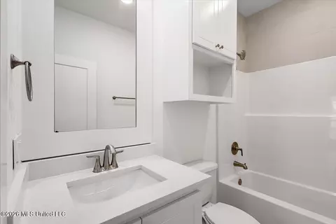 Bath - 557 Lavender Way, Canton, MS 39046 photo 4 of 5