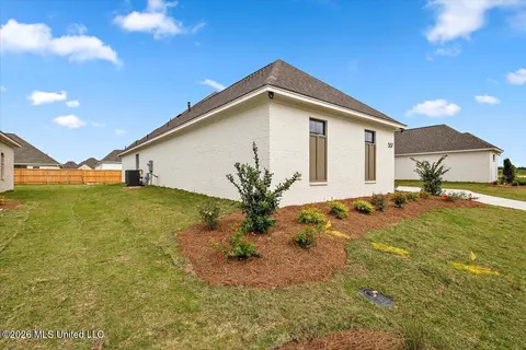 Exterior - 557 Lavender Way, Canton, MS 39046 photo 2 of 7