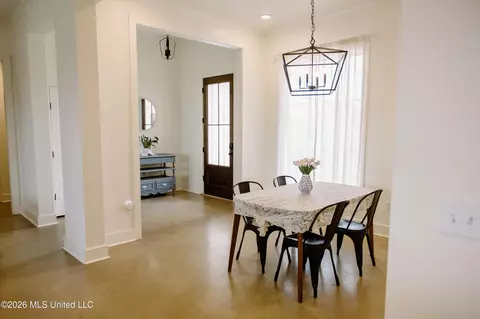 Entry Way - 209 Ashbury Cv, Canton, MS 39046 photo 2 of 4