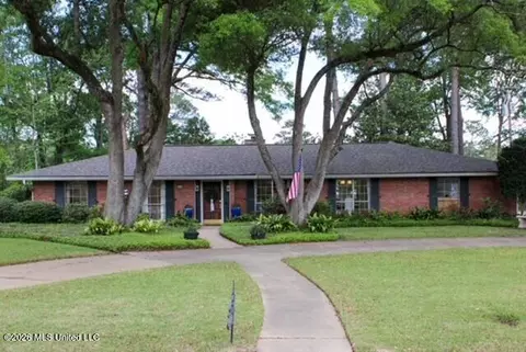 3918 Rhymes Pl, Jackson, MS 39211