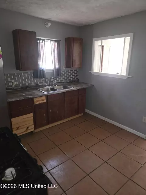 Other - 870 Crawford St, Jackson, MS 39203 photo 8 of 9