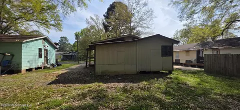 Exterior - 870 Crawford St, Jackson, MS 39203 photo 1 of 1