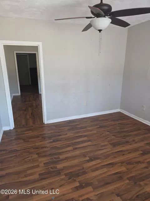 Living - 870 Crawford St, Jackson, MS 39203 photo 3 of 3