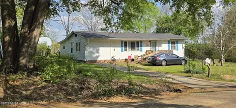 1752 Hampton St, Jackson, MS 39209 photo 2