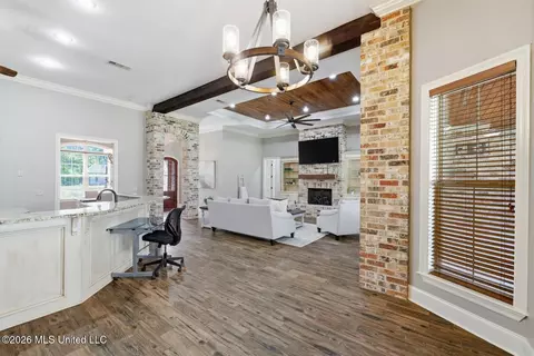 Entry Way - 306 Kitty Hawk Cir, Brandon, MS 39047 photo 3 of 4
