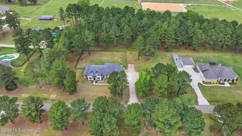View/Area - 306 Kitty Hawk Cir, Brandon, MS 39047 photo 8 of 16