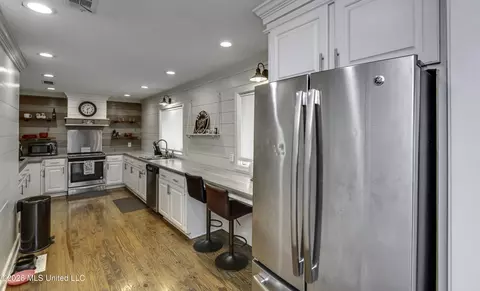 Kitchen - 105 Point Clear, Florence, MS 39073 photo 1 of 9