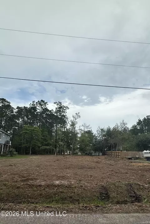 Birch Drive, Pass Christian, MS 39571