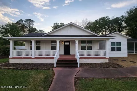 110 N 8th Ave, Decatur, MS 39327