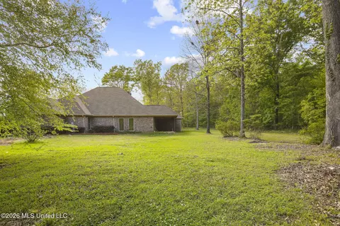 Exterior - 476 Wimbledon Dr, Brandon, MS 39047 photo 7 of 12