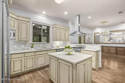 Kitchen - 476 Wimbledon Dr, Brandon, MS 39047 photo 1 of 7