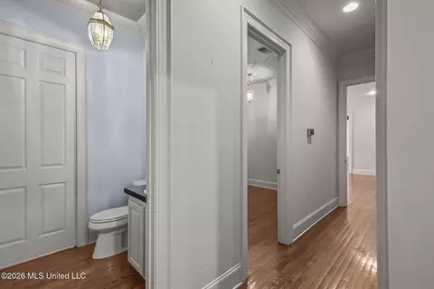 Entry Way - 476 Wimbledon Dr, Brandon, MS 39047 photo 4 of 5