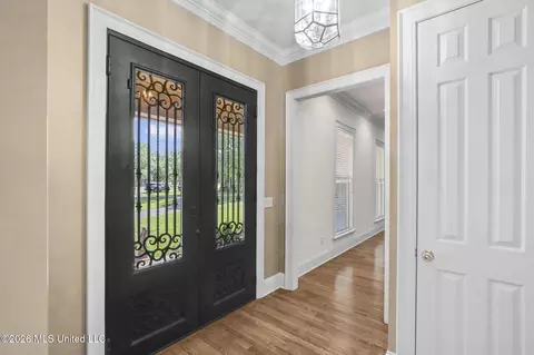 Entry Way - 476 Wimbledon Dr, Brandon, MS 39047 photo 1 of 5