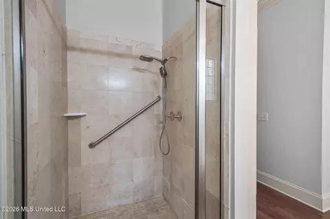 Bath - 476 Wimbledon Dr, Brandon, MS 39047 photo 5 of 5