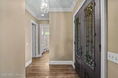Entry Way - 476 Wimbledon Dr, Brandon, MS 39047 photo 5 of 5