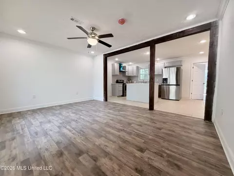Living - 2814 Charleston Dr, Jackson, MS 39212 photo 2 of 2