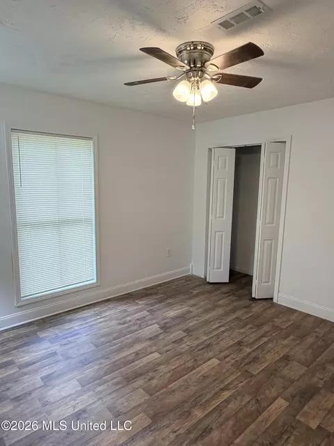 Bedroom - 2814 Charleston Dr, Jackson, MS 39212 photo 3 of 7