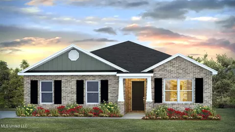 15 Crown Dr, Lucedale, MS 39452