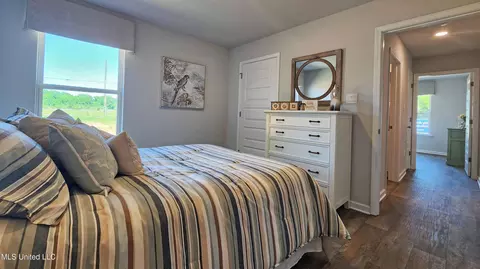 Bedroom - 15 Crown Dr, Lucedale, MS 39452 photo 6 of 7