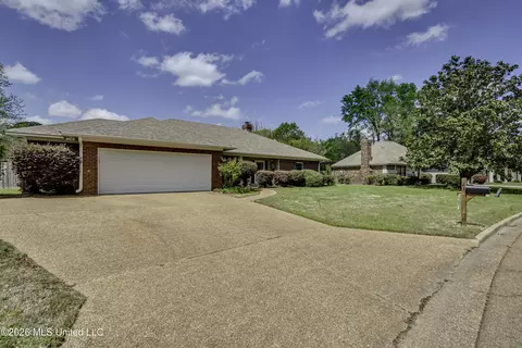 Exterior - 23 Dawnview Dr, Brandon, MS 39042 photo 6 of 13